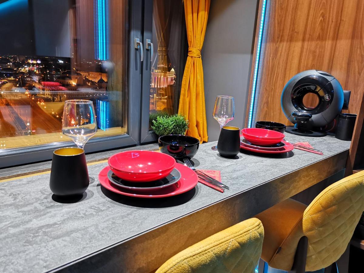 Pentlux - Spa Penthouse In The Heart Of 스코페 외부 사진