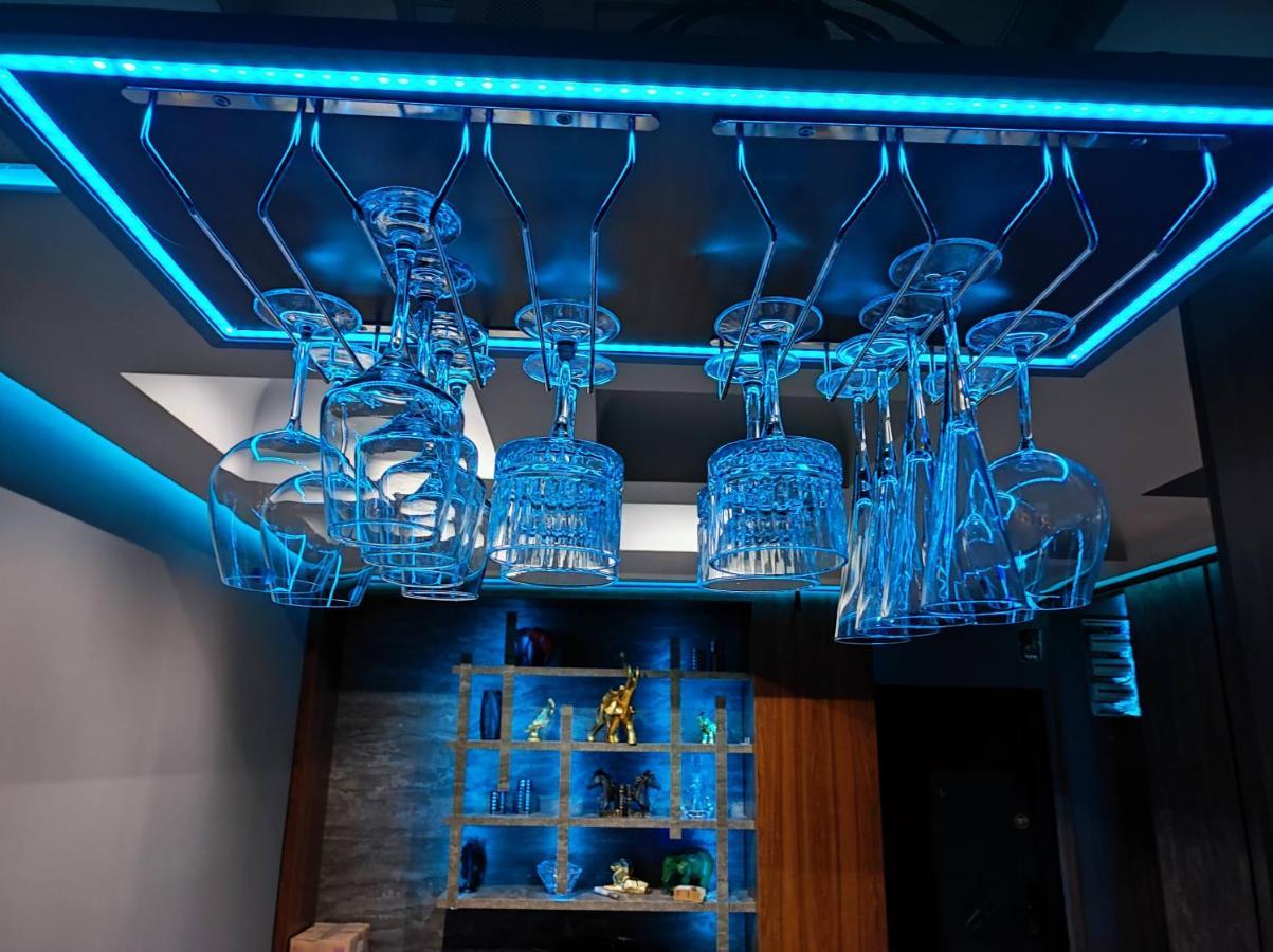 Pentlux - Spa Penthouse In The Heart Of 스코페 외부 사진
