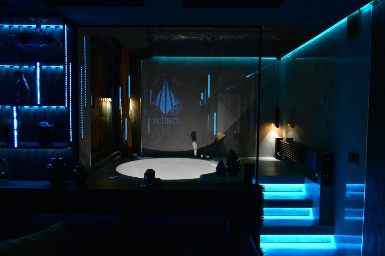 Pentlux - Spa Penthouse In The Heart Of 스코페 외부 사진