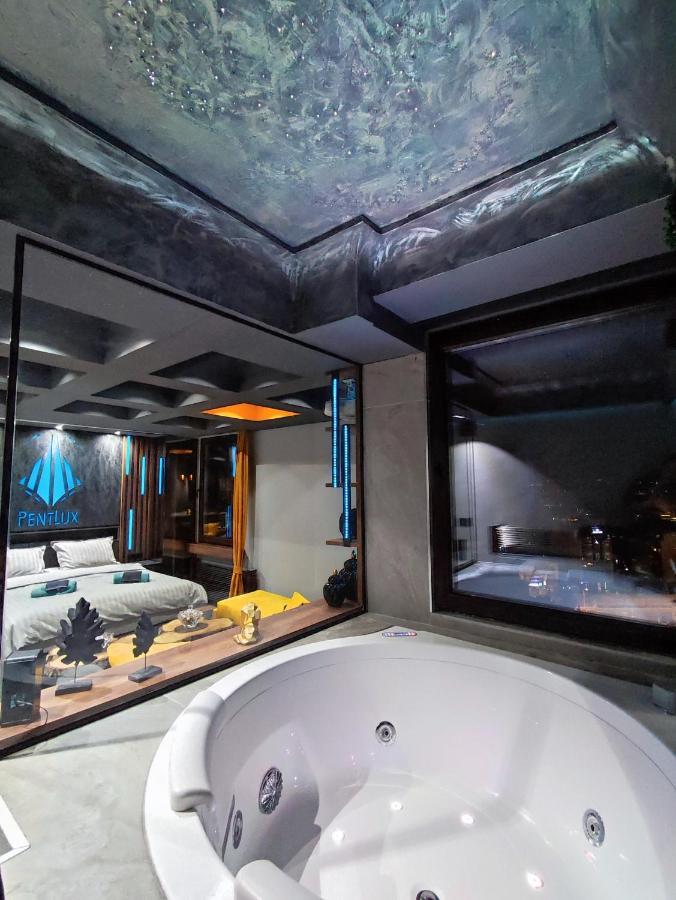 Pentlux - Spa Penthouse In The Heart Of 스코페 외부 사진