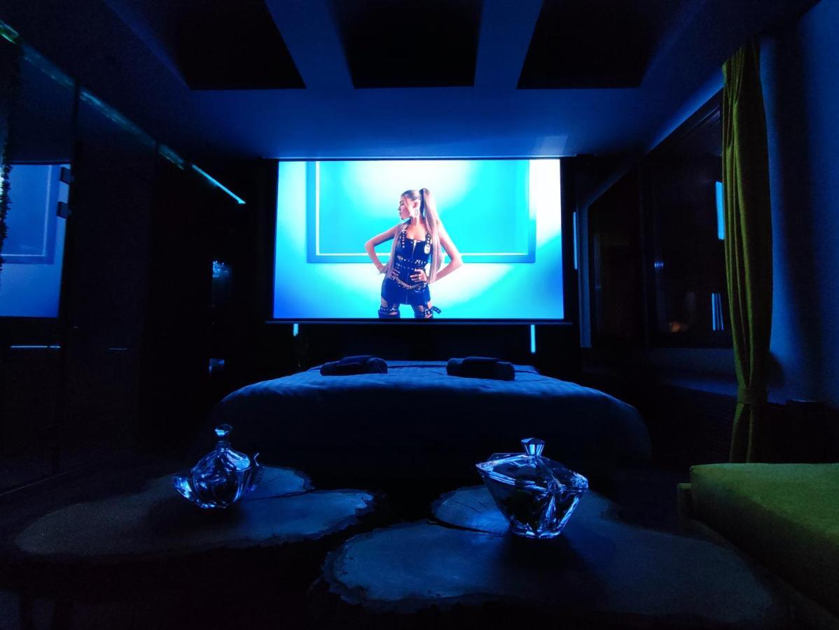 Pentlux - Spa Penthouse In The Heart Of 스코페 외부 사진